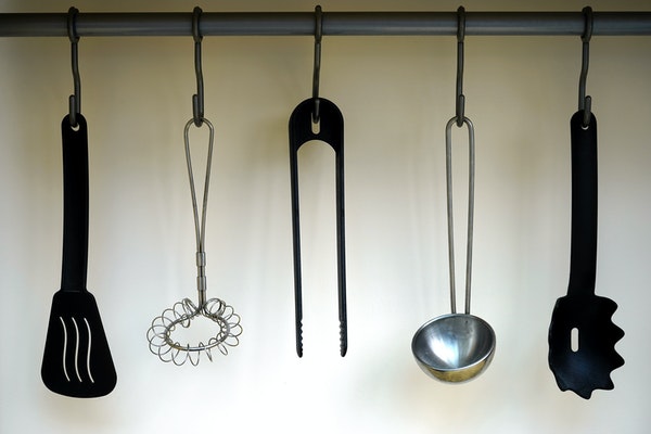 vacation  rental kitchen items